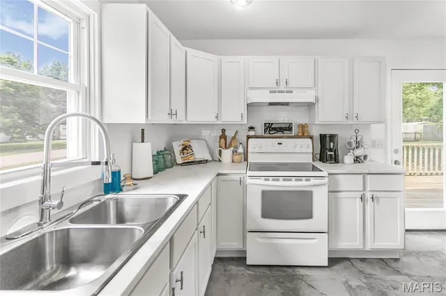 $80,000 | 605 Houston Street, Pleasant Hill, IL 62366