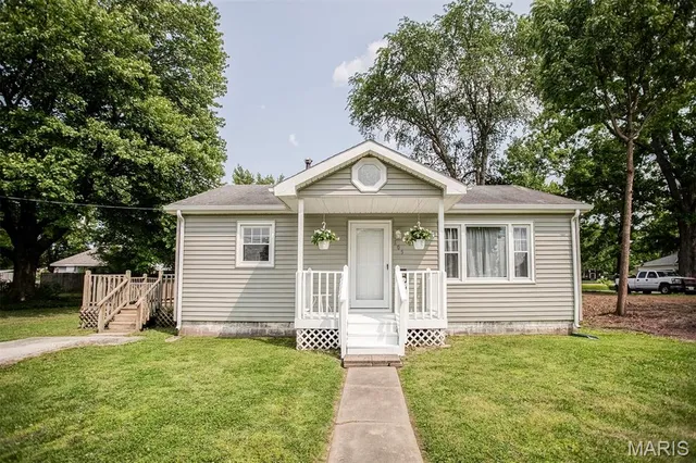 $80,000 | 605 Houston Street, Pleasant Hill, IL 62366