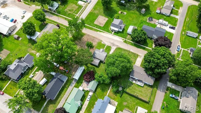 $80,000 | 605 Houston Street, Pleasant Hill, IL 62366