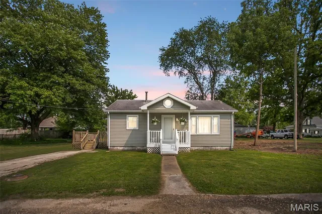 $80,000 | 605 Houston Street, Pleasant Hill, IL 62366