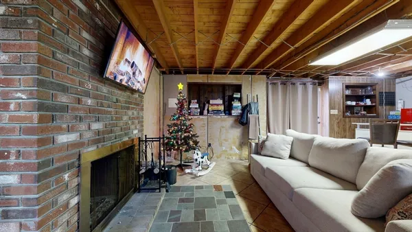 $698,500 | 50 Cross Street, Lakeville, MA 02347