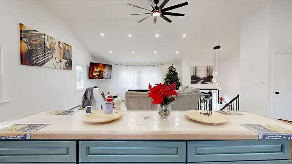 $698,500 | 50 Cross Street, Lakeville, MA 02347