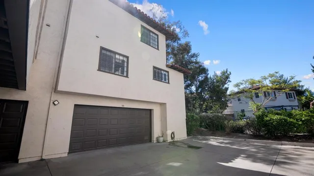 $770,000 | 190 Bautista Court, Unit 99, Oceanside, CA 92057