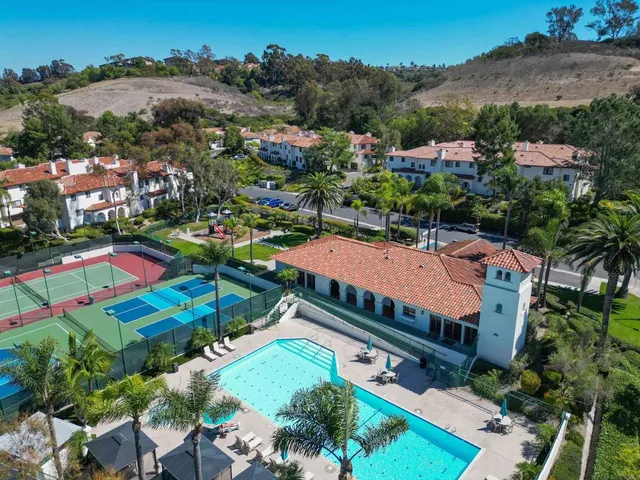 $770,000 | 190 Bautista Court, Unit 99, Oceanside, CA 92057