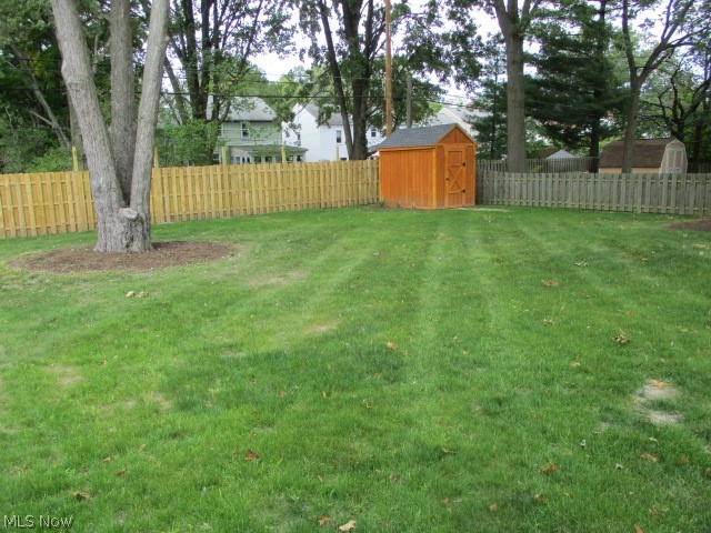 1310 Croyden Road Lyndhurst, OH 44124 - Photo 4 of 19