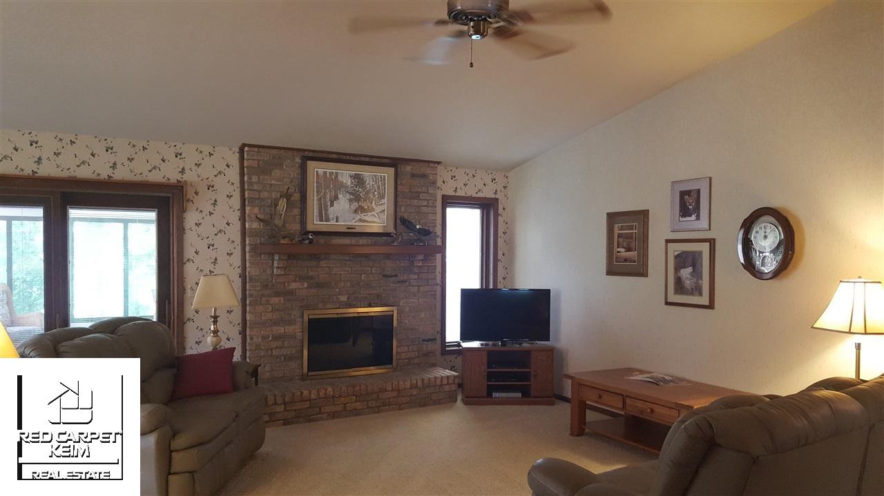 11040 East Coldwater Road Davison, MI 48423 - Photo 3 of 35