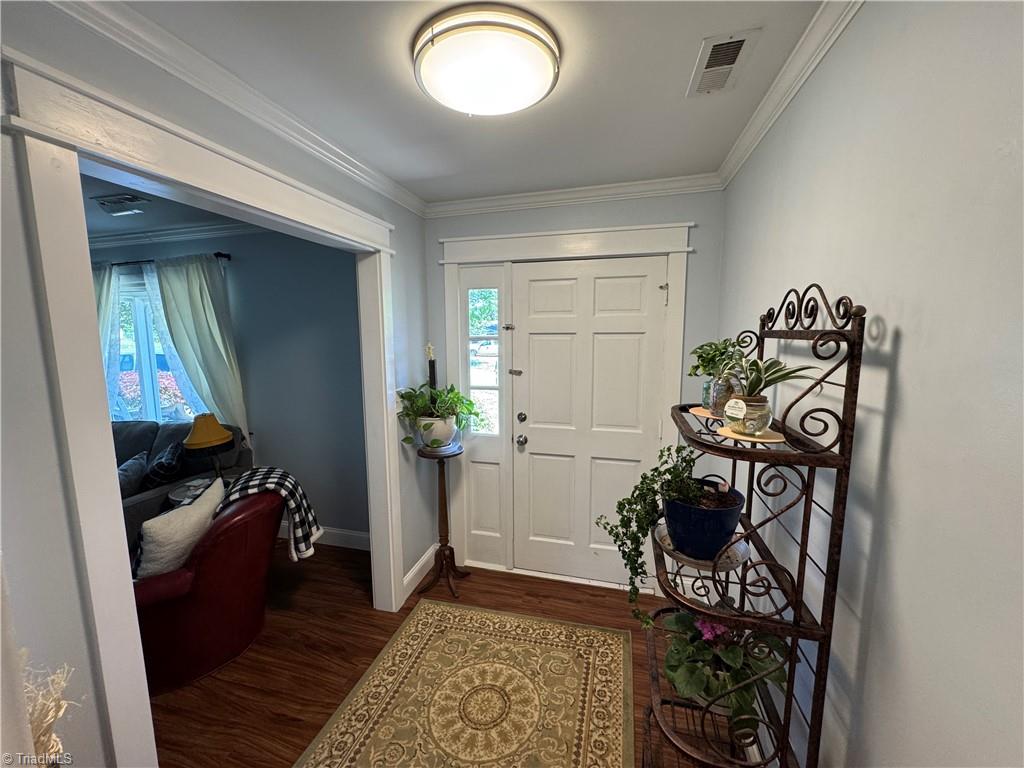 2436 Wickham Road Kernersville, NC 27284 - Photo 13 of 31 Foyer / Entry