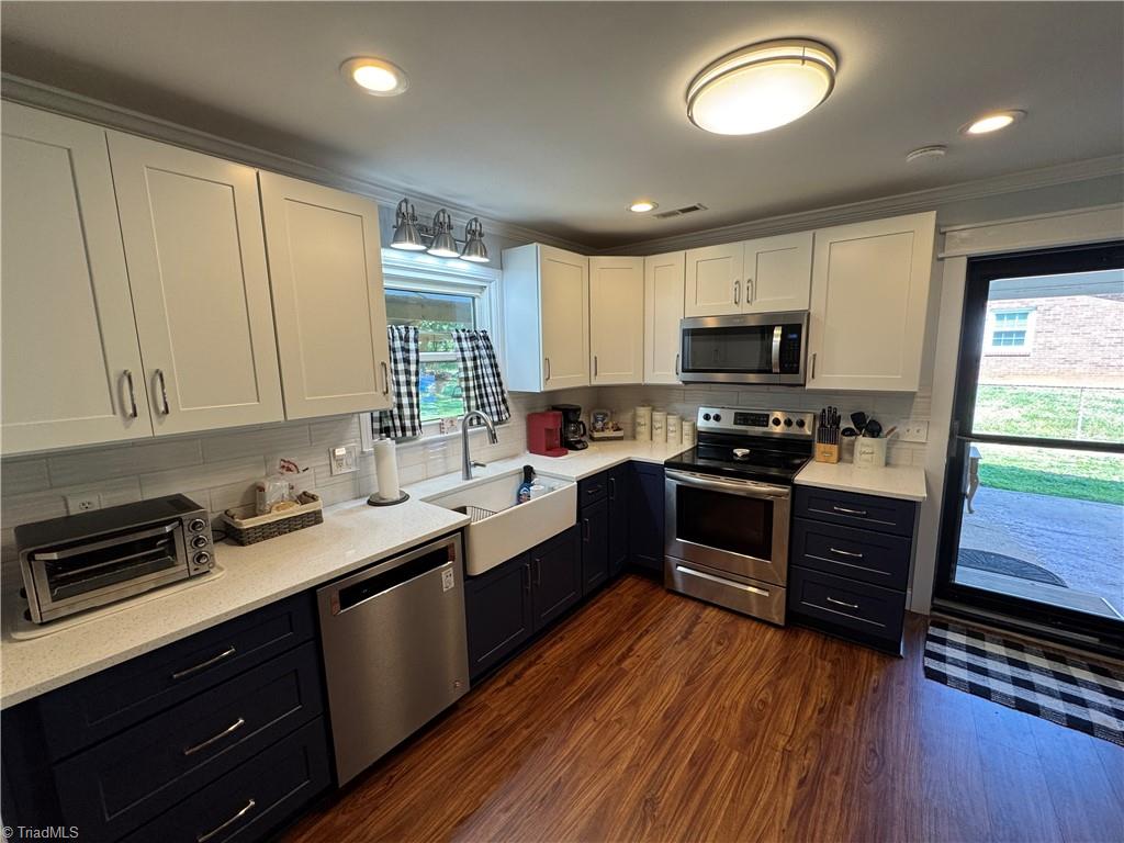 2436 Wickham Road Kernersville, NC 27284 - Photo 4 of 31 Kitchen