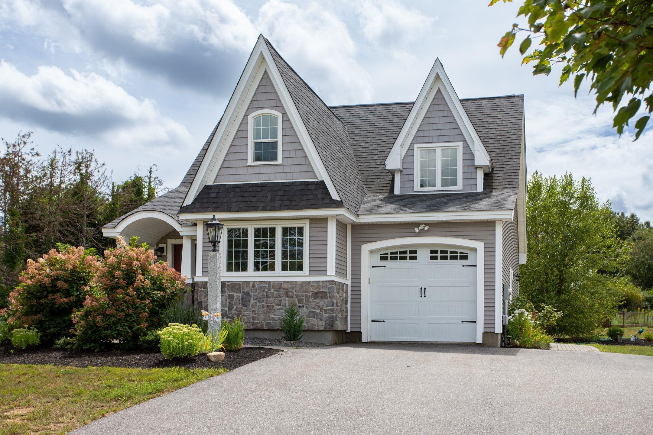 4 Winnicut Road North Hampton, NH 03862 - Photo 1 of 1