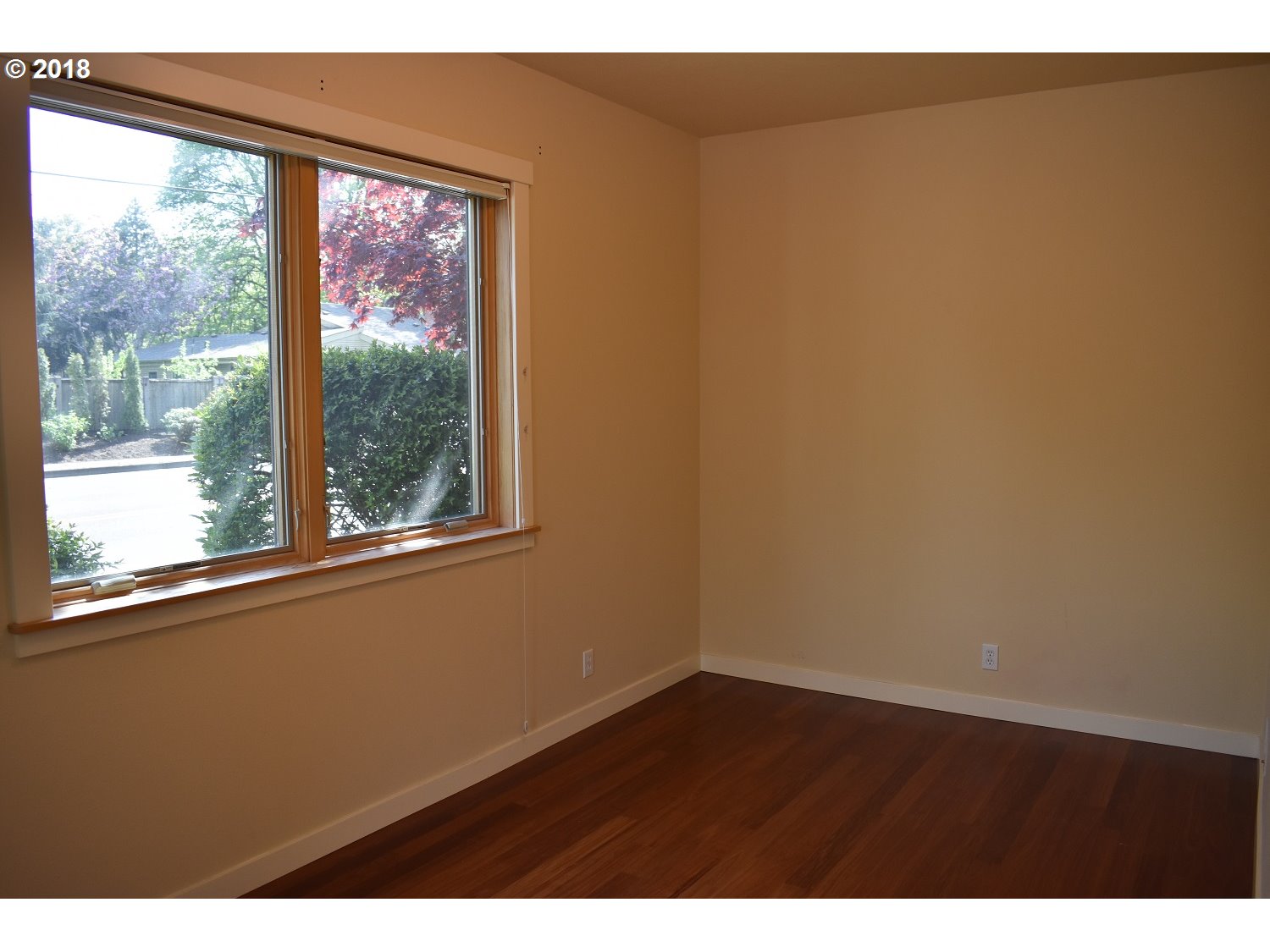 1435 Perdue Loop Eugene, OR 97401 - Photo 11 of 22 Den/Office