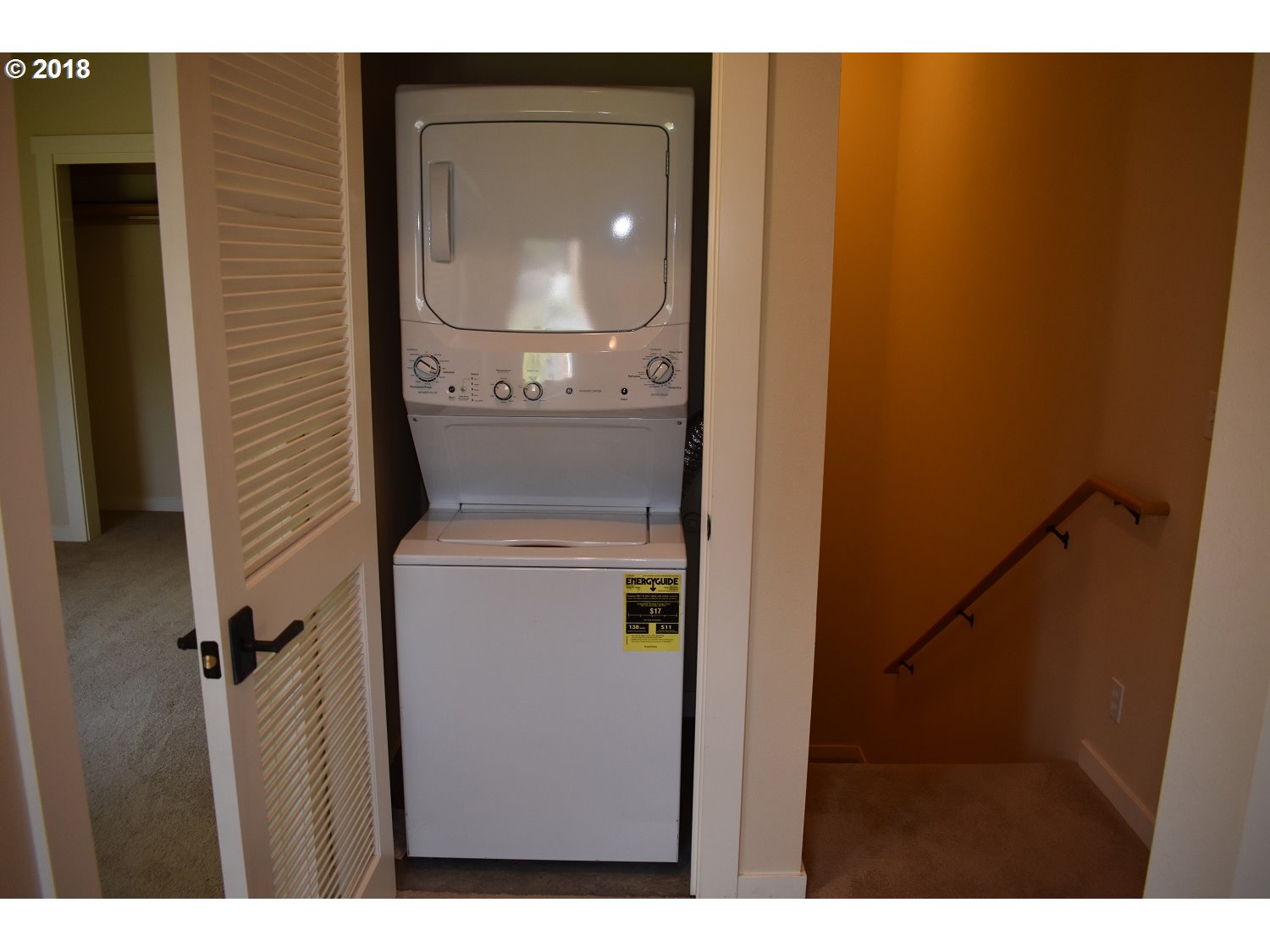 1435 Perdue Loop Eugene, OR 97401 - Photo 13 of 22 Laundry