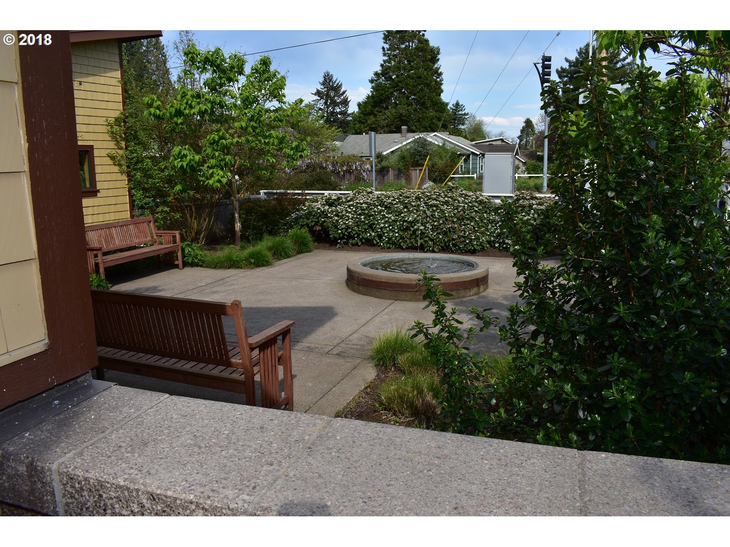 1435 Perdue Loop Eugene, OR 97401 - Photo 20 of 22 Courtyard