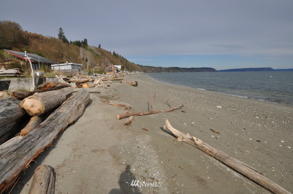 61-xx South Brighton Beach Road Clinton, WA 98236 - Photo 1 of 14 Gallery Image 1