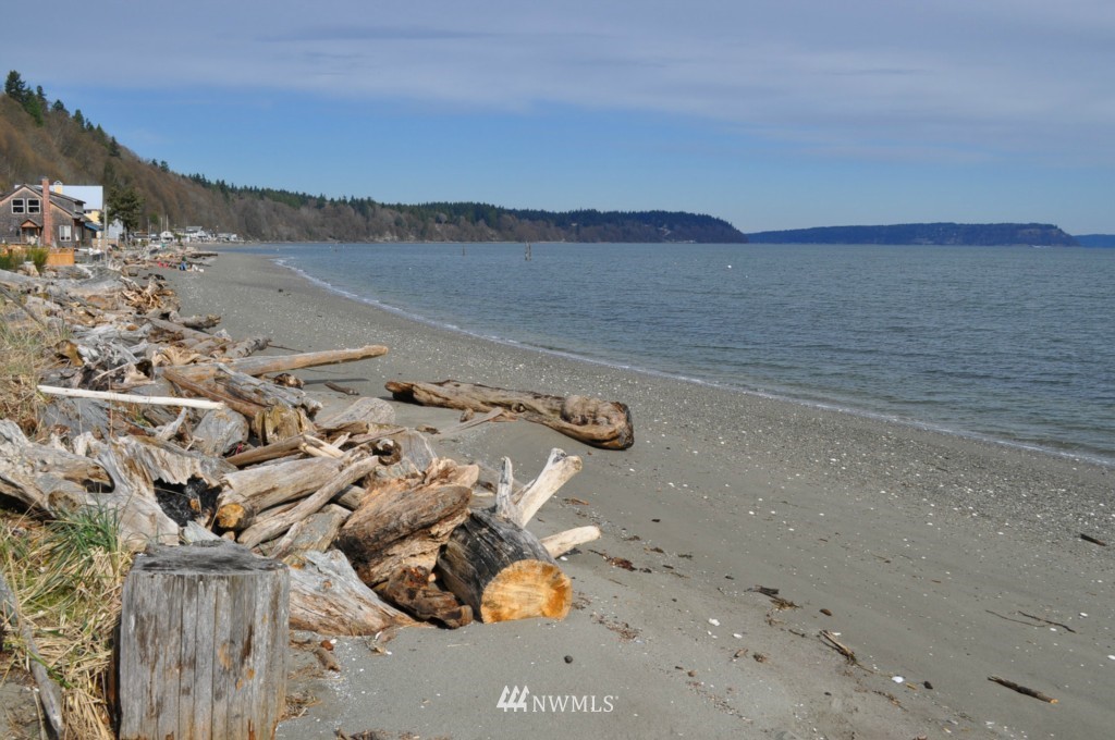 61-xx South Brighton Beach Road Clinton, WA 98236 - Photo 2 of 14 Gallery Image 2