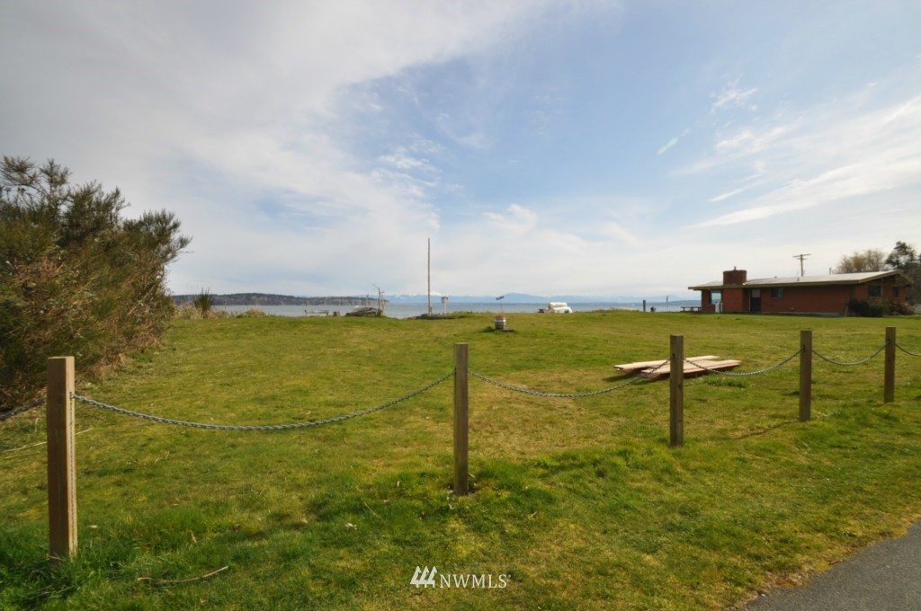 61-xx South Brighton Beach Road Clinton, WA 98236 - Photo 12 of 14 Gallery Image 12