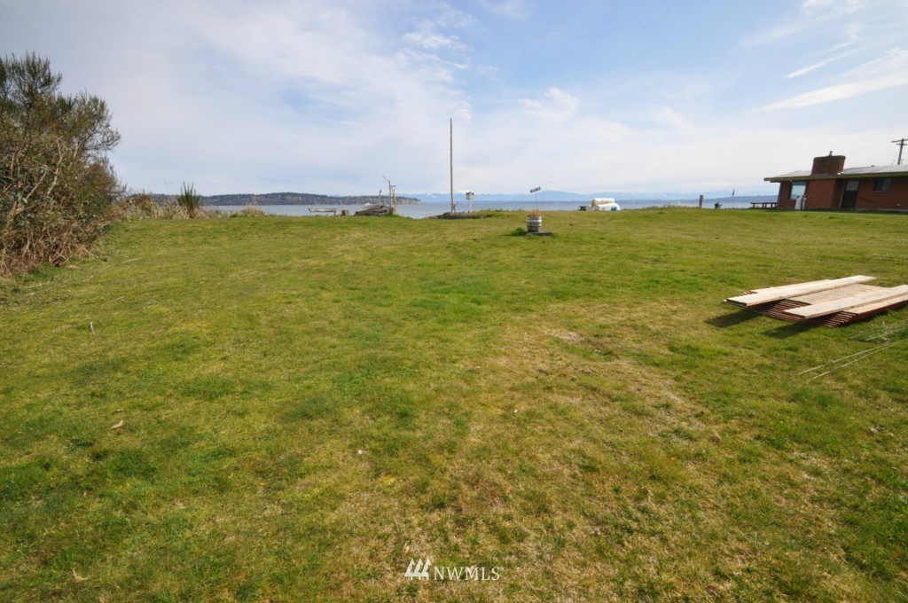 61-xx South Brighton Beach Road Clinton, WA 98236 - Photo 13 of 14 Gallery Image 13