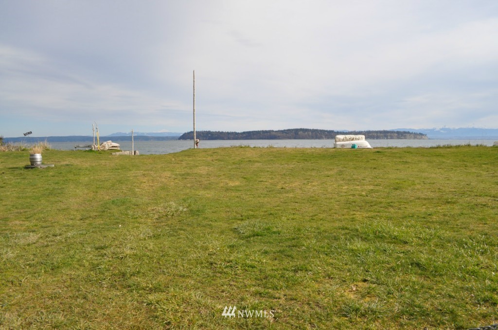 61-xx South Brighton Beach Road Clinton, WA 98236 - Photo 6 of 14 Gallery Image 6