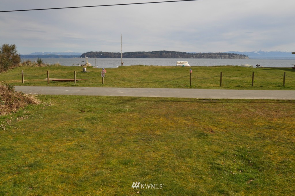 61-xx South Brighton Beach Road Clinton, WA 98236 - Photo 10 of 14 Gallery Image 10
