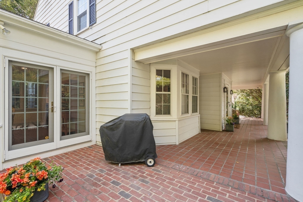 38 Wachusett Road Newton, MA 02467 - Photo 23 of 28