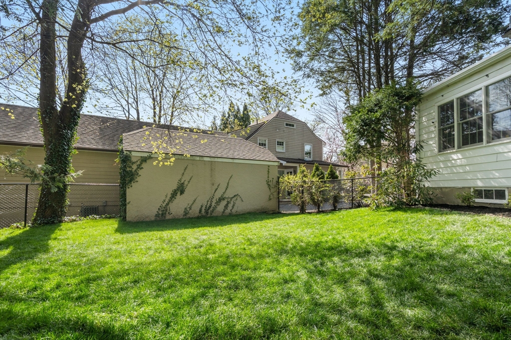 38 Wachusett Road Newton, MA 02467 - Photo 28 of 28
