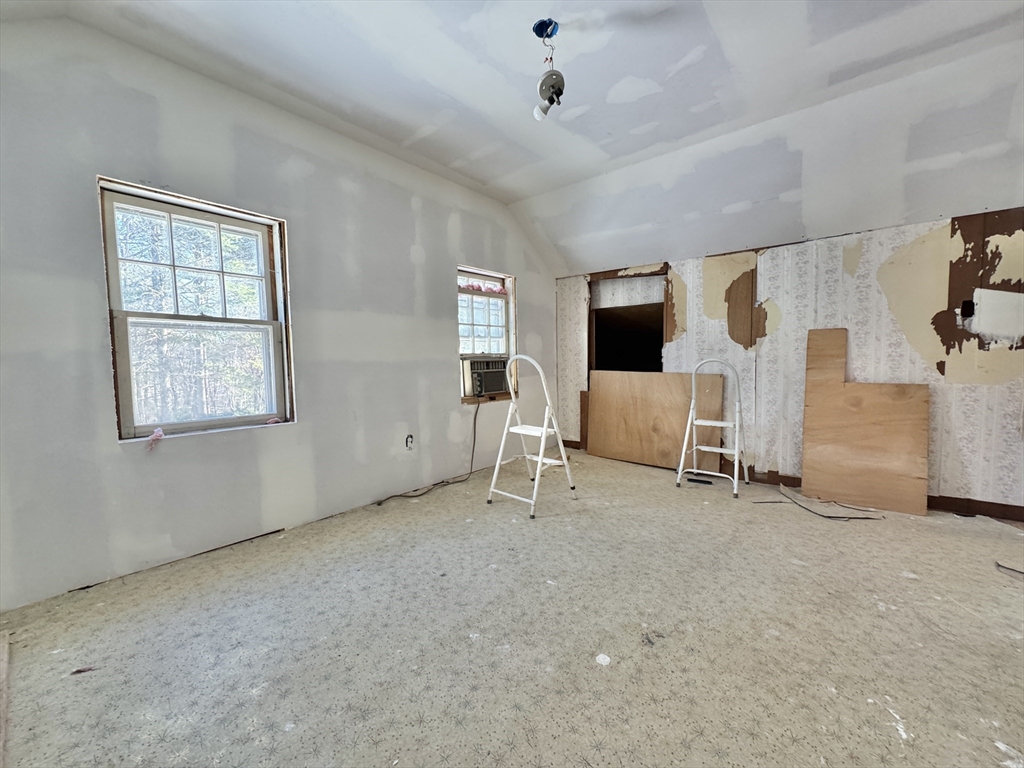 28 Boston Road Andover, MA 01810 - Photo 23 of 42