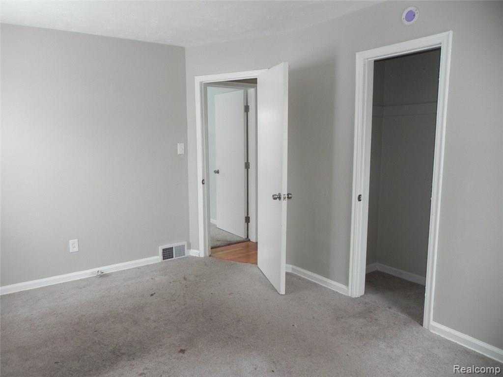 887 Sherbourne Street Inkster, MI 48141 - Photo 22 of 29 DSCN0972.JPG