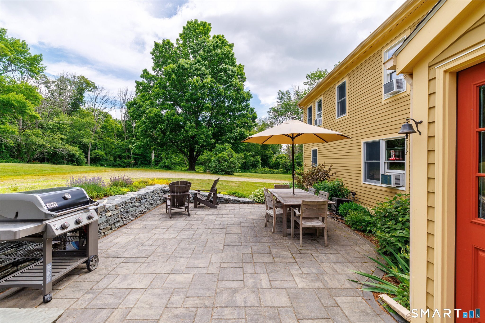 589 Brayman Hollow Road Pomfret, CT 06259 - Photo 9 of 40