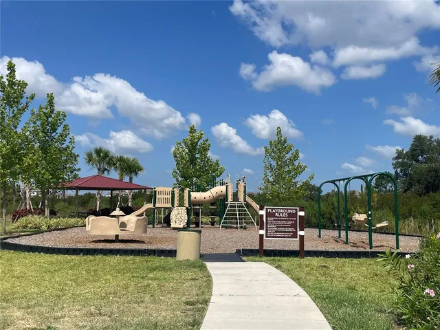 $2,000 | 33078 Major Oak Drive, Wesley Chapel, FL 33545