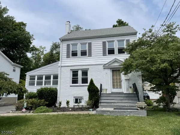 $4,300 | 9 Royal Avenue, Livingston, NJ 07039