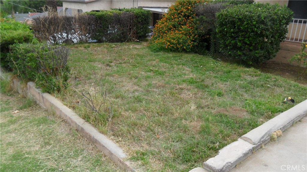 11768 Hazeldell Drive Riverside, CA 92505 - Photo 4 of 6