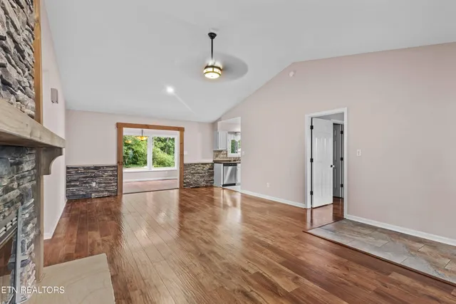 $379,000 | 121 Yona Way, Loudon, TN 37774