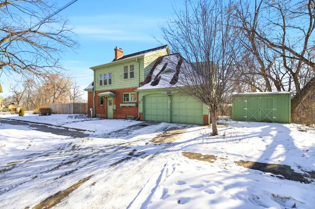 $319,000 | 707 West Front Street, Appleton, WI 54914