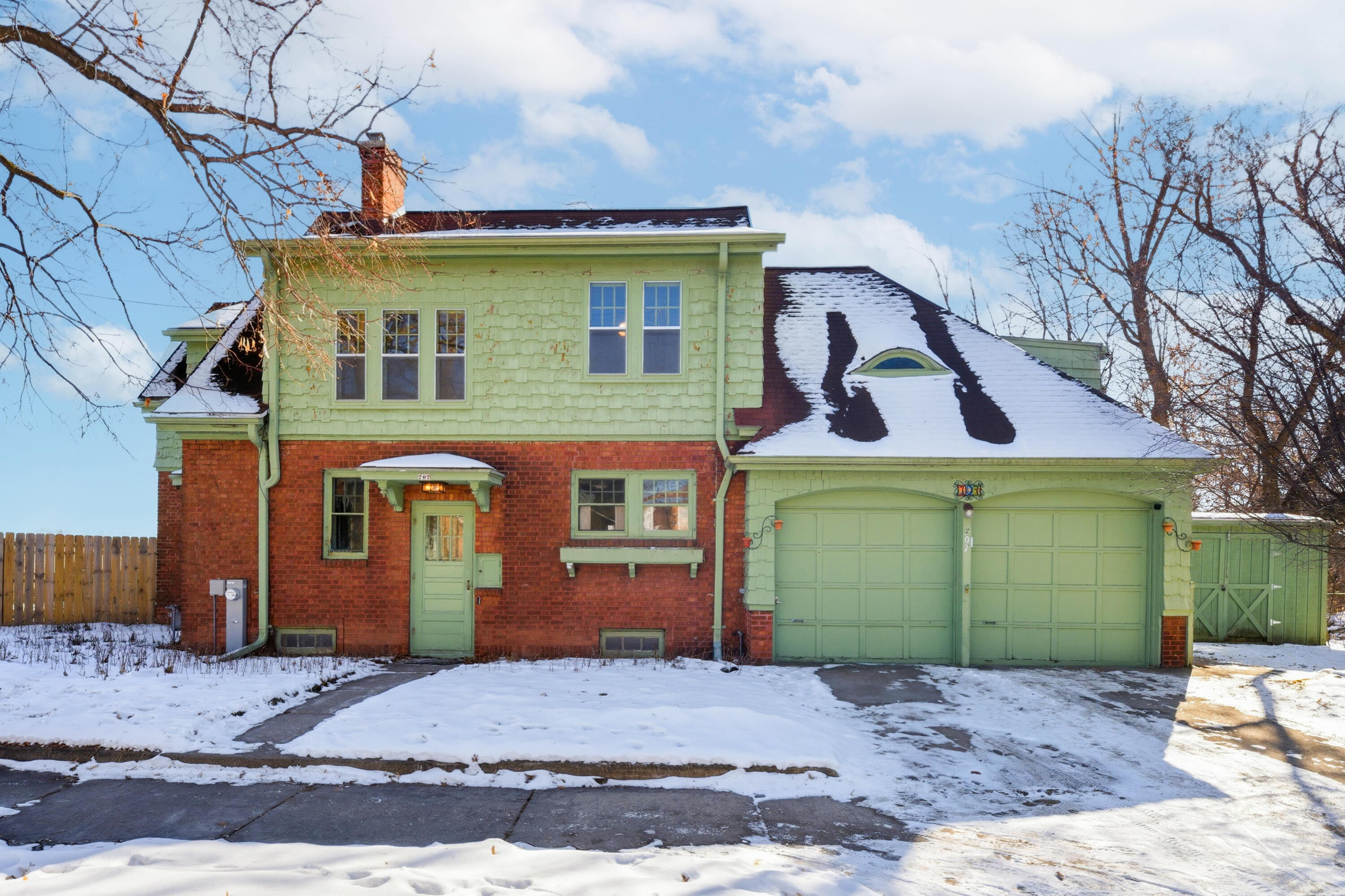 707 West Front Street Appleton, WI 54914 - Photo 4 of 35 Photo-2