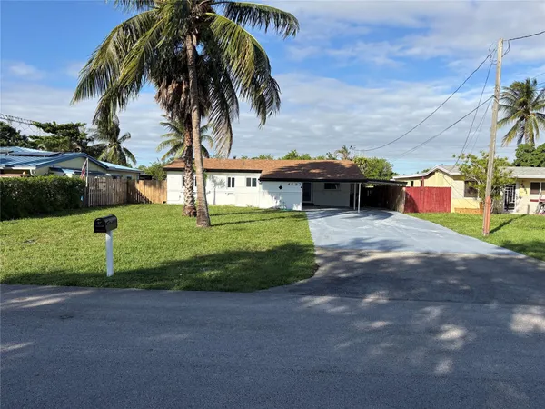 $4,250 | 4697 Southwest 35th Avenue, Fort Lauderdale, FL 33312