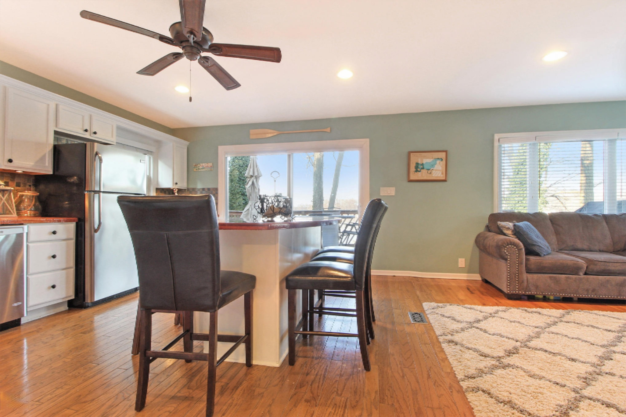 31524 Maple Island Road Dowagiac, MI 49047 - Photo 9 of 39 Kitchen & Family