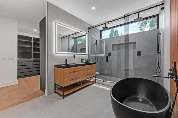 $16,000 | 630 Northeast 82nd Street, Miami, FL 33138