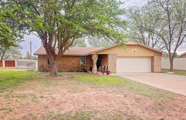 $295,500 | 2931 Mockingbird Lane, Denver City, TX 79323
