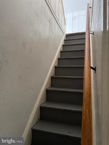 $115,000 | 72 Maryland Avenue, Crisfield, MD 21817