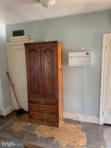 $115,000 | 72 Maryland Avenue, Crisfield, MD 21817