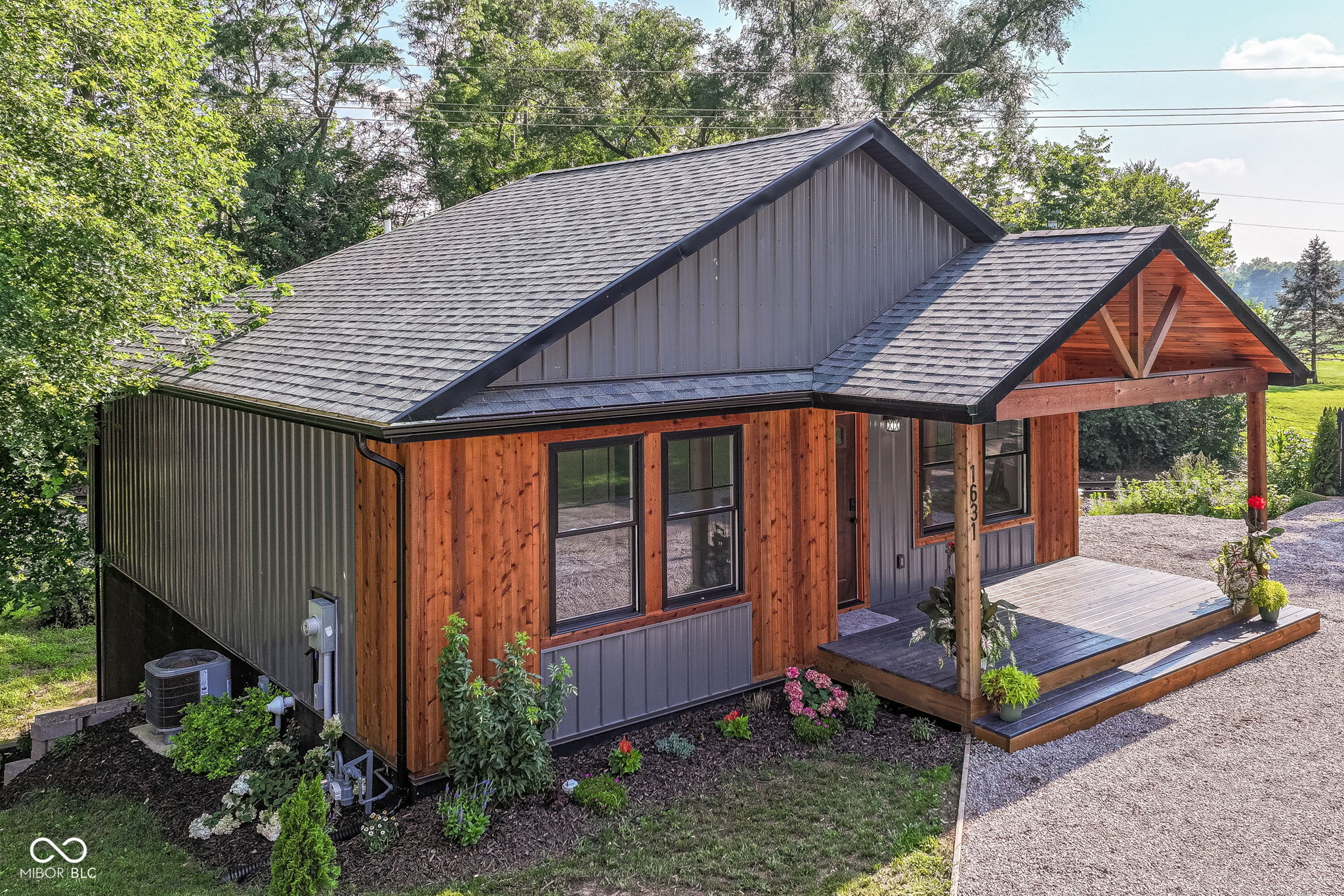 1631 Kentucky Avenue Columbus, IN 47201 - Photo 8 of 41