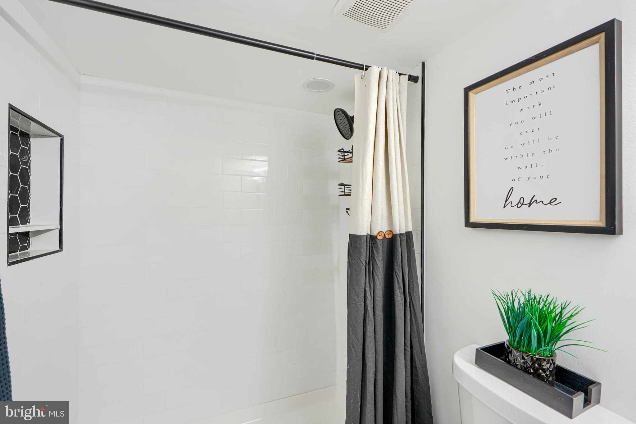 6415 Liberty Road Baltimore, MD 21207 - Photo 43 of 52 Gallery Image 43