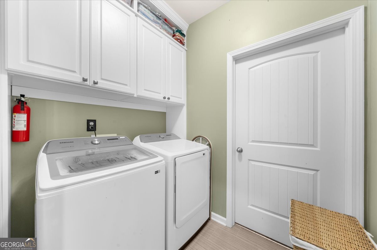 15 Gala Drive Northeast Rome, GA 30165 - Photo 11 of 60 a utility room with dryer and washer