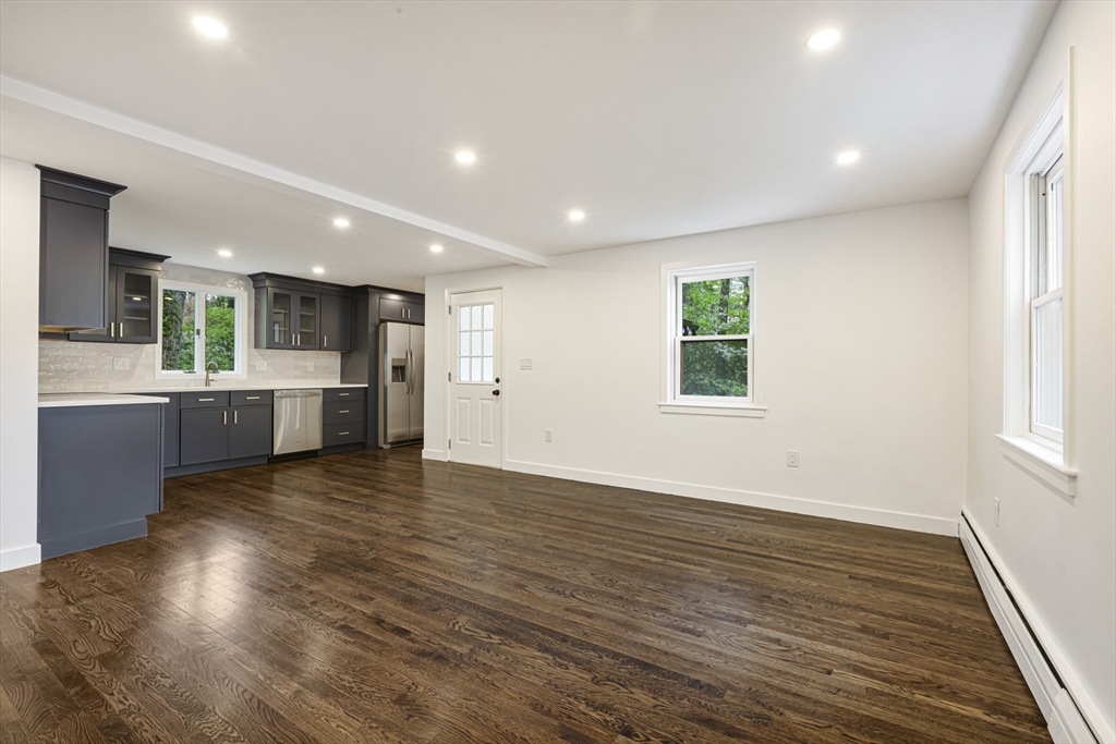 53 Highland Street Walpole, MA 02081 - Photo 15 of 34