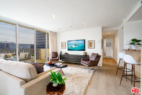 $899,000 | 2160 Century Park East, Unit 1112, Los Angeles, CA 90067