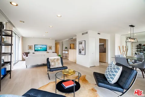 $899,000 | 2160 Century Park East, Unit 1112, Los Angeles, CA 90067