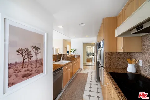 $899,000 | 2160 Century Park East, Unit 1112, Los Angeles, CA 90067