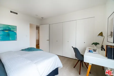 $899,000 | 2160 Century Park East, Unit 1112, Los Angeles, CA 90067