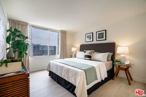 $899,000 | 2160 Century Park East, Unit 1112, Los Angeles, CA 90067