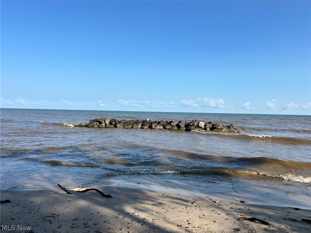 5755 Lake Road West, Unit 6 Ashtabula, OH 44004 - Photo 20 of 25 Private beach