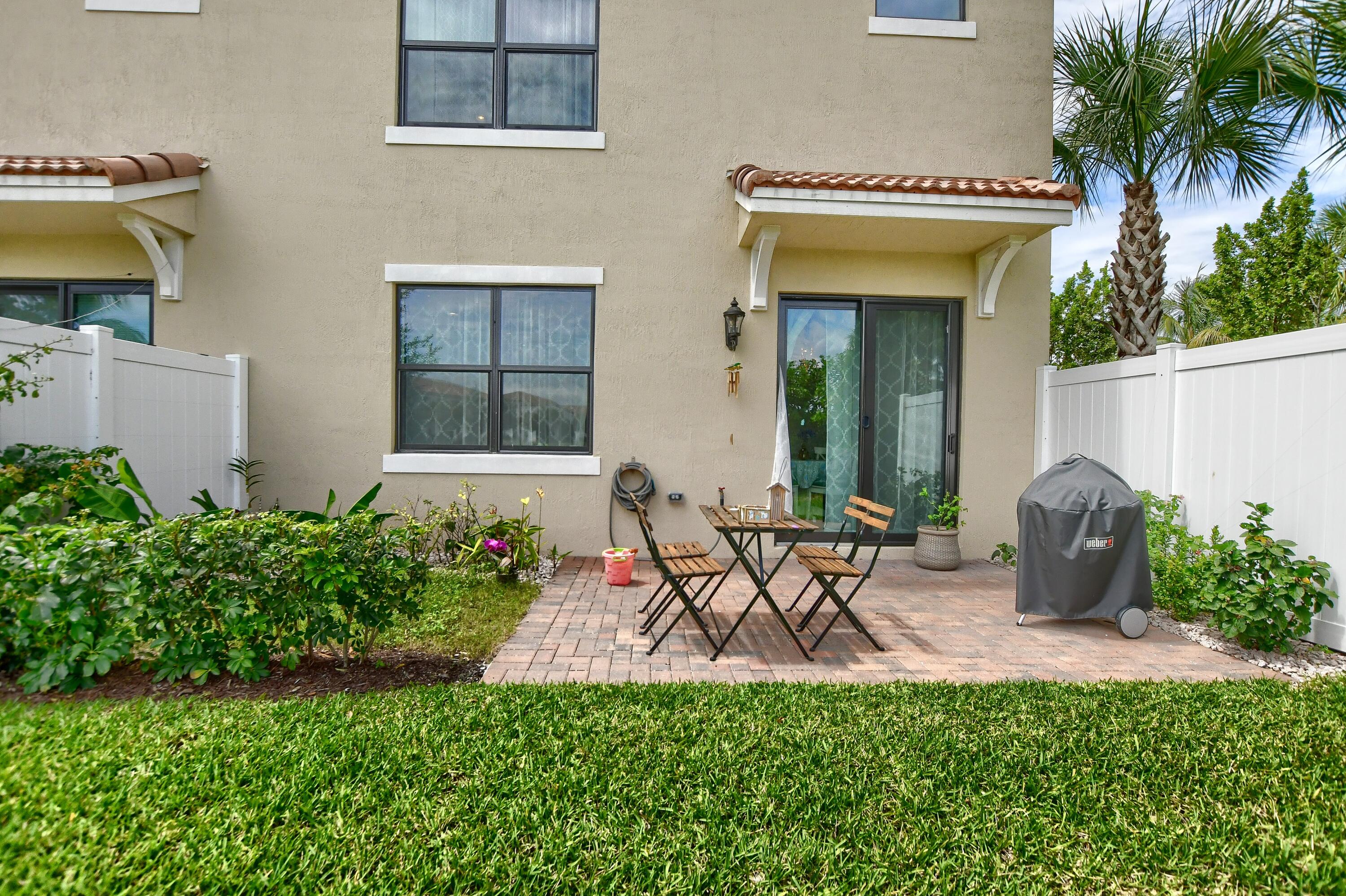 9467 Kinley Place Boca Raton, FL 33428 - Photo 28 of 47 30_ebf_1140-hdr(5)